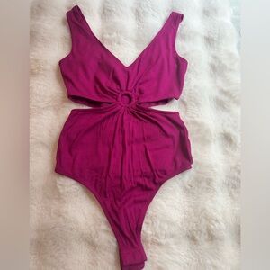 NWOT Wild Fable Fuchsia Ring Detail Bodysuit Size XS
